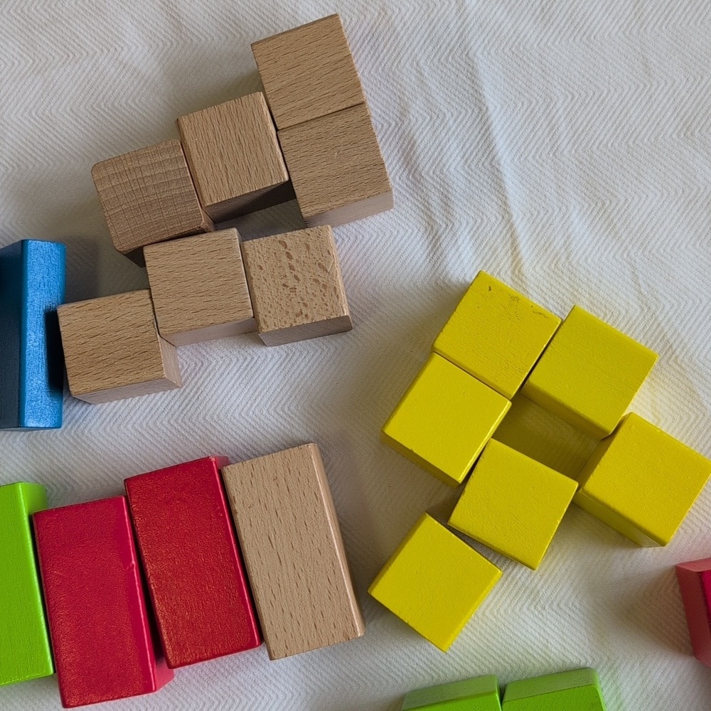 hape toys early explorer maple wood building blocks age 1-3 YRS 34 pieces - Picture 6 of 8